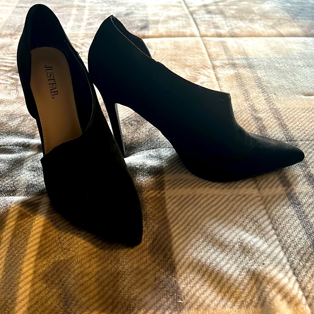 JustFAB Party On The Side Pumps